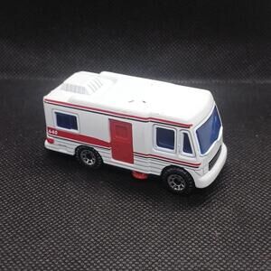 Vintage 1998 Matchbox Truck Class A RV Camper